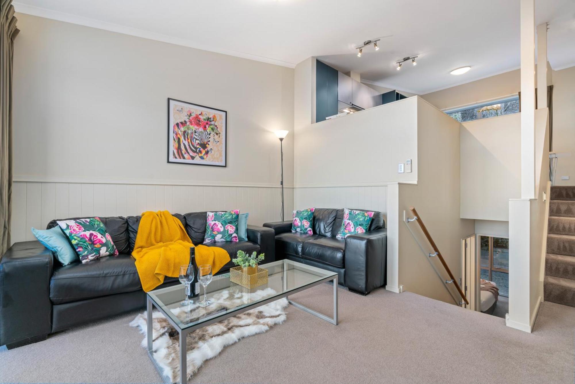 2-Bedroom Apartment With Lake & Mountain View - Beechwood Distretto di Distretto di Queenstown Esterno foto